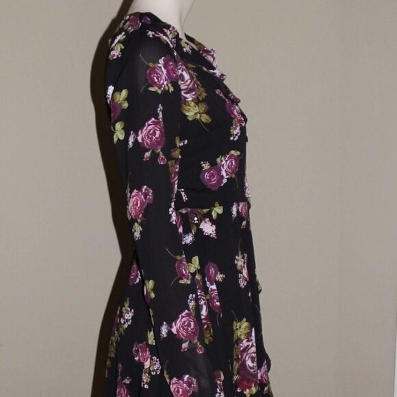 Takara Wrap Dress Spring Floral Ruffled V Neck Size Small - Picture 5 of 7